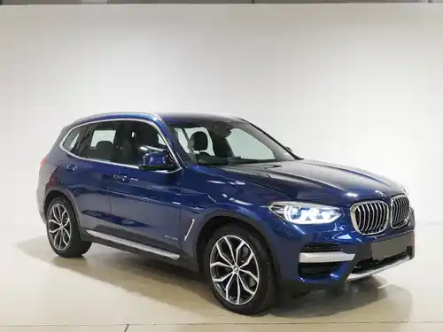 BMW X3 w BEEP.rent