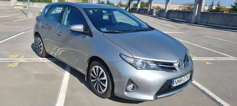 Toyota Auris w BEEP.rent