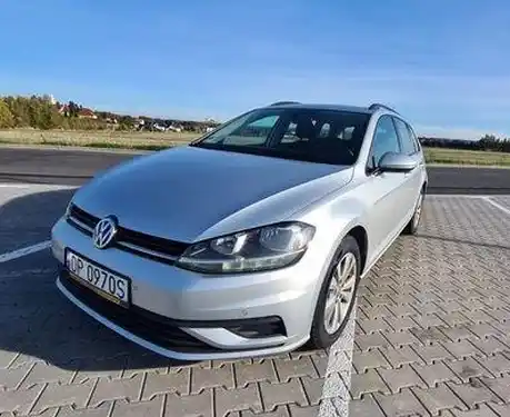 Volkswagen Golf w BEEP.rent
