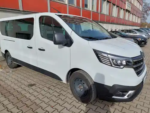 Renault Trafic 9 os. w BEEP.rent