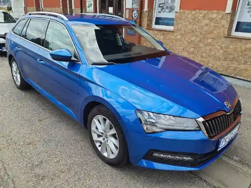 Skoda Superb w BEEP.rent