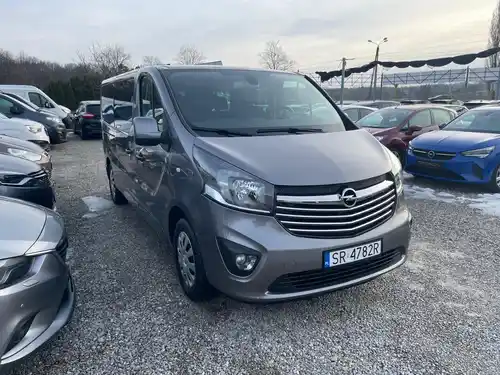 Opel Vivaro 9 os. w BEEP.rent