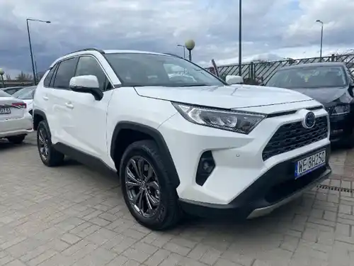 Toyota RAV4 w BEEP.rent