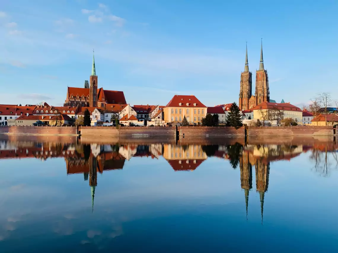 Ujęcie na Ostrów Tumski we Wrocławiu